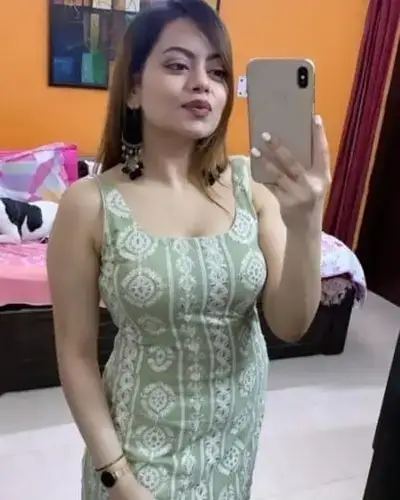 Call Girl in Thaltej Chokdi